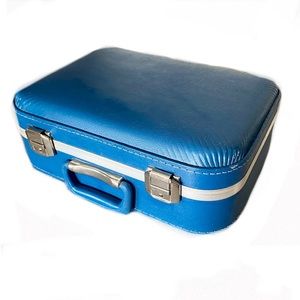 Vintage 1960s Blue Hard Shell Suitcase Luggage ruffled pretty lining 16”x12”x7”